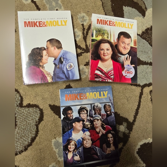 Mike & Molly Seasons 1-3 - Picture 1 of 1